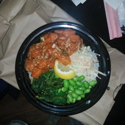 Makana - Salmon poke bowl!