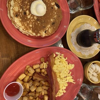 Le Peep - Memorial City - Lumberjack Breakfast (with chocolate chip pancakes) - Breakfast & Brunch Near Me - Houston, Texas