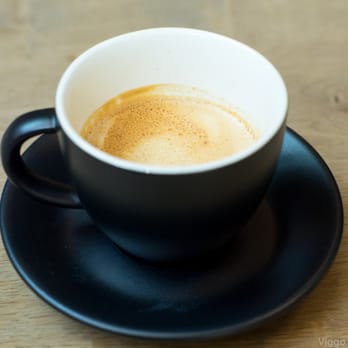 Hendrix Ibsen - Enkel kaffe cortado - Cafes Near Me - Oslo, 03 Hendrix Ibsen - Enkel kaffe cortado - Cafes Near Me - Oslo, 03