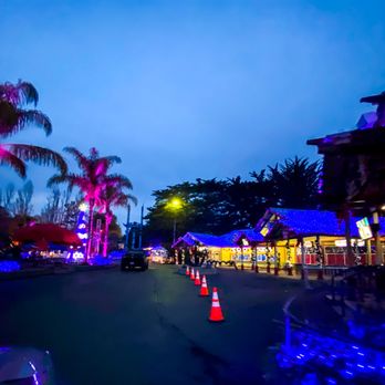 Six Flags Discovery Kingdom - Holiday lights - Amusement Parks Near Me - Vallejo, California Six Flags Discovery Kingdom - Holiday lights - Amusement Parks Near Me - Vallejo, California