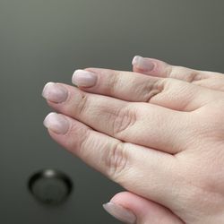 Salon De Oasis - Every mail is uneven