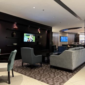 Eclipse Restaurant - Lounge in bar - American Near Me - Dorval, Quebec Eclipse Restaurant - Lounge in bar - American Near Me - Dorval, Quebec