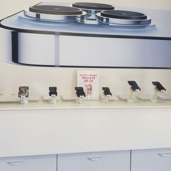 T-Mobile - Clean and good variety of phones in store - Mobile Phones Near Me - Winchester, California