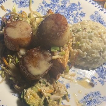 The Paper Canoe - Scallops - Seafood Near Me - Duck, North Carolina The Paper Canoe - Scallops - Seafood Near Me - Duck, North Carolina