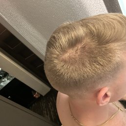 Roosters Men'S Grooming Center at Eric Town Square: Premier Grooming Experience