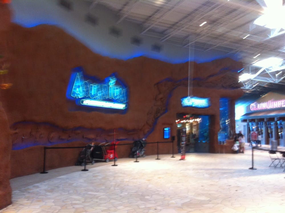 Aquarium Restaurant