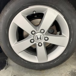 DipSmart - Beautiful upgrades silver rims on a Honda Civic