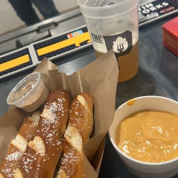 The Palomino - Pretzels & beer - Gastropubs Near Me - Georgetown, Texas