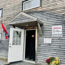 Contoocook Cider Co. - Outside