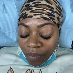 Arches & Lashes - Hybrid lash extensions