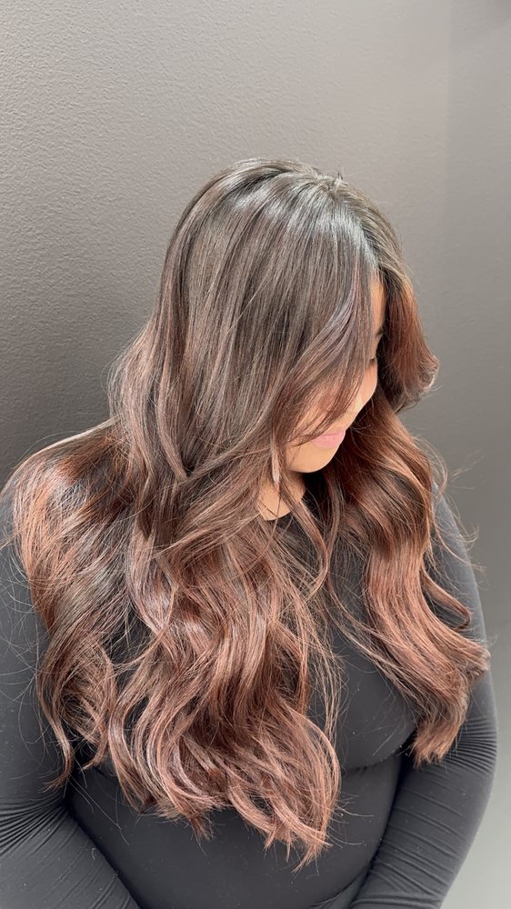 Hair By Julia Logo