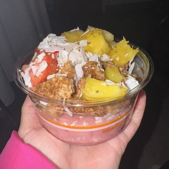 Tropical Smoothie Cafe - BAHAMA MAMA- BOWL - Juice Bars & Smoothies Near Me - Buffalo, New York