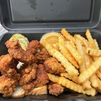 Dave's Hot Chicken - The bites basket. If you want to try the sauce order saucy bites. - Chicken Shop Near Me - Lewisville, Texas