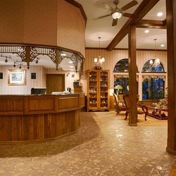 Best Western Plus Dockside Waterfront Inn - Front Desk