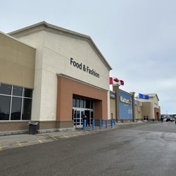 Walmart - Outside view