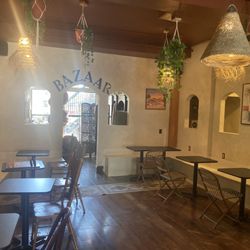 Meriyem's - Seating