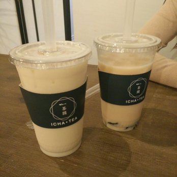 Icha Tea - Roasted oolong milk tea on the left and original milk tea on the right - Coffee & Tea Near Me - Toronto, Ontario
