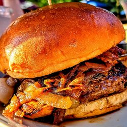 Boulder View Tavern - Bacon cheeseburger.