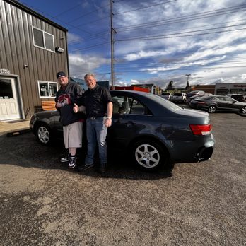 Creative Credit Auto Sales - Not the best credit still got a beautiful car - Car Dealers Near Me - Salem, Oregon Creative Credit Auto Sales - Not the best credit still got a beautiful car - Car Dealers Near Me - Salem, Oregon