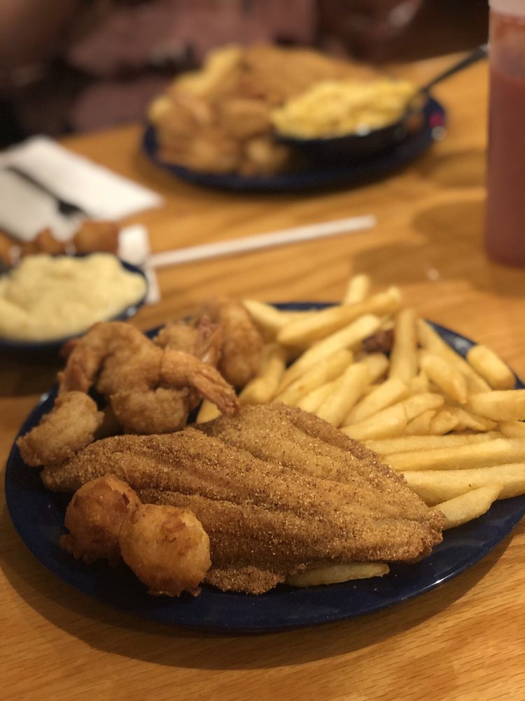 DAVIDS CATFISH HOUSE 53 Photos & 61 Reviews 131 N New Warrington Rd