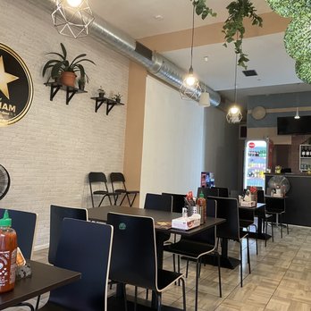 Viet Thai Foods - Interior - Asian Fusion Near Me - Zlín, ZL Viet Thai Foods - Interior - Asian Fusion Near Me - Zlín, ZL
