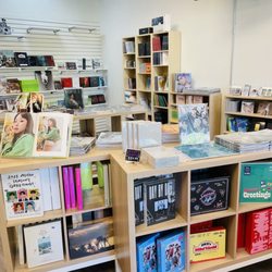 12KST Shop - Inside