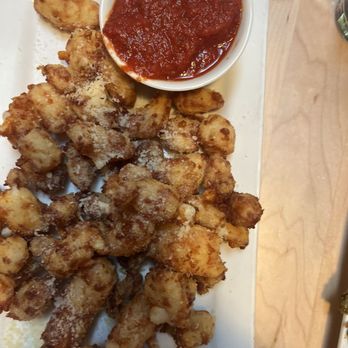 The Urban Tap - Fried Cheese Curds - Gastropubs Near Me - Pittsburgh, Pennsylvania The Urban Tap - Fried Cheese Curds - Gastropubs Near Me - Pittsburgh, Pennsylvania