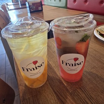 Fraise Cafe - Peach paradise on the left and a strawberry basil lemonade on the right - Creperies Near Me - Fullerton, California
