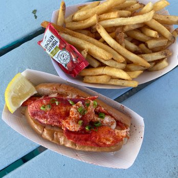 Red Hook Lobster Pound - Connecticut style lobster roll and fries - Seafood Near Me - Queens, New York