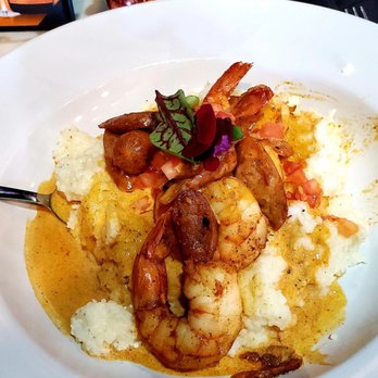 7th + Grove - Shrimp & grits - Southern Near Me - Tampa, Florida