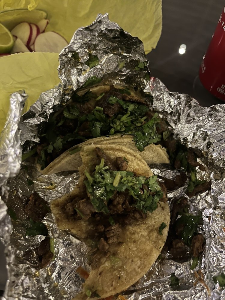 Antojitos Hector: Taco Stand