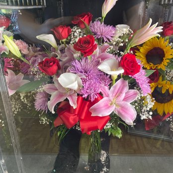 Pulido's Flowers & Gifts - Florists Near Me - Arleta, California Pulido's Flowers & Gifts - Florists Near Me - Arleta, California