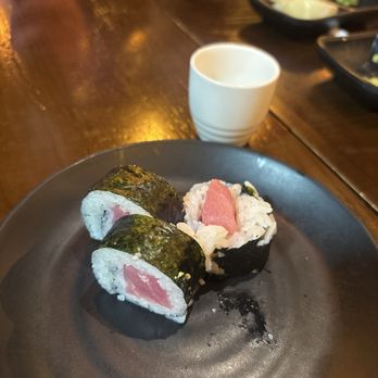 Niku Sushi - Tuna Roll - Sushi Bars Near Me - Anaheim, California