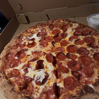 Valentino's Pizza - Large pepperoni - Pizza Near Me - Los Alamitos, California