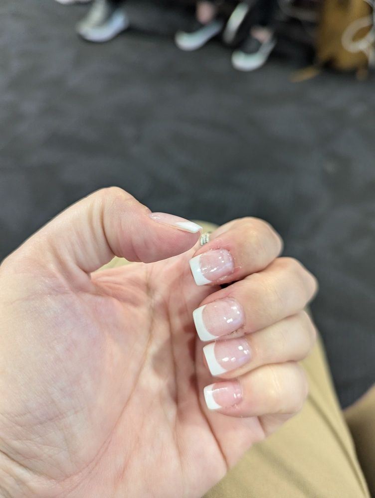 Cosmo Nail Bar