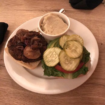 Hugo's - Veggie burger with mashed potatoes - Breakfast & Brunch Near Me - Studio City, California Hugo's - Veggie burger with mashed potatoes - Breakfast & Brunch Near Me - Studio City, California