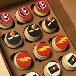 Disney pixar Cars Lightning Mcquern Strawberry Shortcake Cupcakes