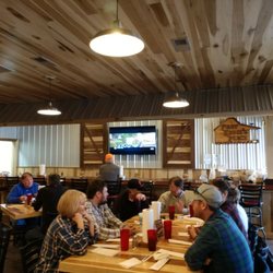 Fast Eddies Place Restaurant - Good atmosphere!