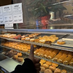 Helen's Donuts & Ice Cream - donuts