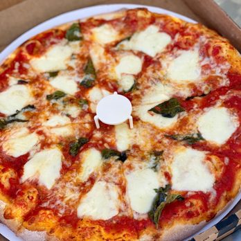 Vinnie's Pizzeria - The Margherita Pizza - Pizza Near Me - Martinez, California Vinnie's Pizzeria - The Margherita Pizza - Pizza Near Me - Martinez, California