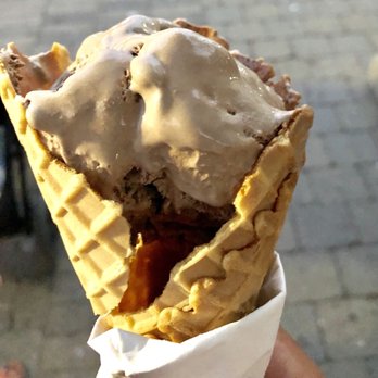 White Mountain - Seriously? An empty cone? All my years on this planet of getting ice cream all over the world. I have never. Not once got an empty cone. - Ice Cream & Frozen Yogurt Near Me - Kingston, Ontario