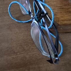 G & G Optical Lab - Eyeglasses came apart there