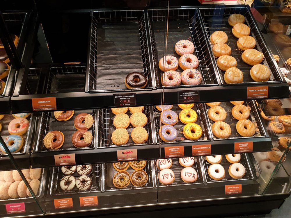 Dunkin Donuts Donuts Untere Bachgasse 12 14 Regensburg Bayern Germany Phone Number Yelp