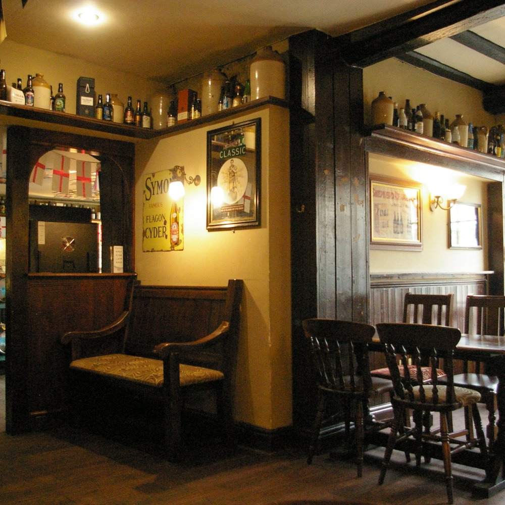 Buttercross Inn - Pubs Near Me - Chippenham, WIL