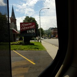 Town House Inn