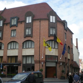 Crowne Plaza Hotel - Front of the hotel. - Hotels Near Me - Bruges, VWV