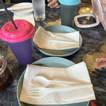 Chao - Kid-friendly plates, cups, n' utensils - Asian Fusion Near Me - Honolulu, Hawaii
