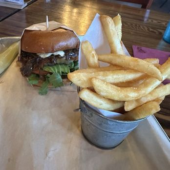 Gastro Grind Burgers - Bistro Burger and Fries - Burgers Near Me - Palm Desert, California Gastro Grind Burgers - Bistro Burger and Fries - Burgers Near Me - Palm Desert, California