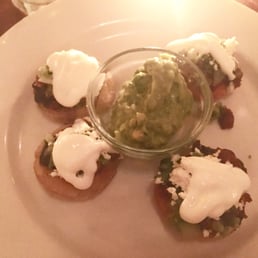 Chalupas Con Chorizo Casero