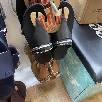 Casual Sole - FitFlops - Shoe Stores Near Me - Charleston, South Carolina Casual Sole - FitFlops - Shoe Stores Near Me - Charleston, South Carolina